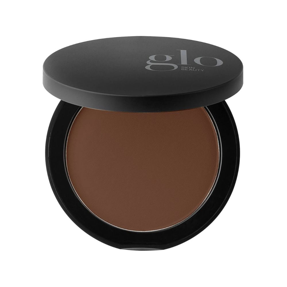 Award-winning pressed powder foundation with antioxidants and triple-milled minerals in a dark brown compact, delivers flexible, weightless coverage