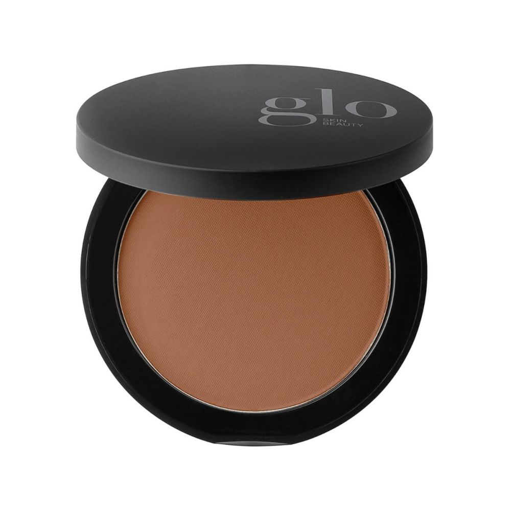 Pressed Base powder foundation in black compact, provides flexible, weightless, longwearing coverage with a radiant, natural finish