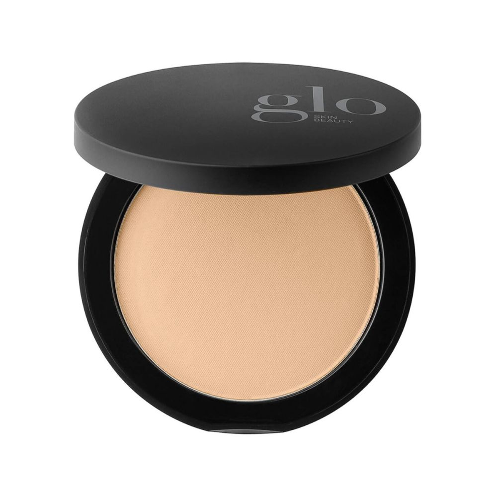 Award-winning pressed powder foundation with weightless, longwearing coverage and antioxidant protection for a radiant, natural finish