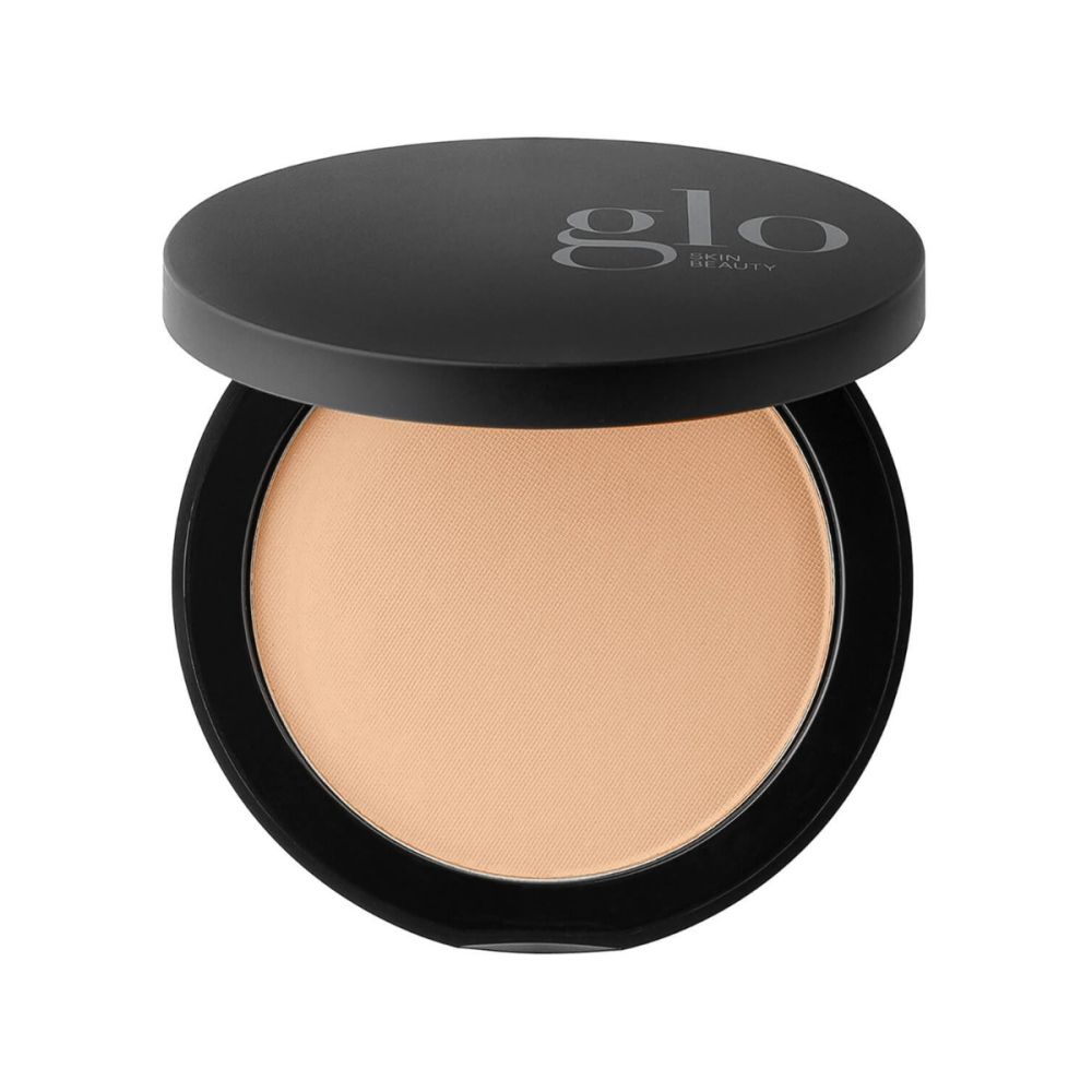 Premium pressed powder foundation with weightless, longwearing coverage and skin-protecting antioxidants in sleek compact case