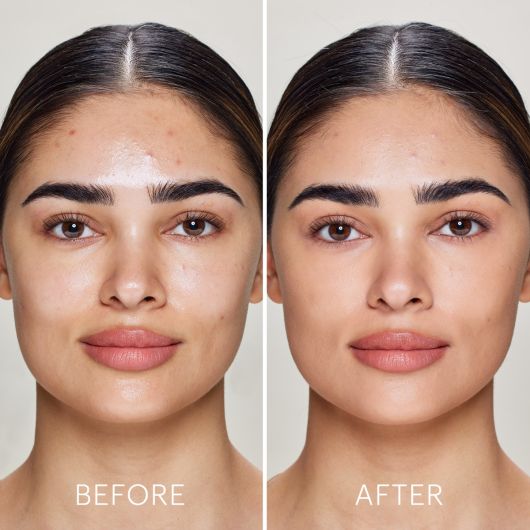 Before and after using Oil-Free Tinted Primer SPF 30 showing improved skin appearance with reduced fine lines and even skin tone.